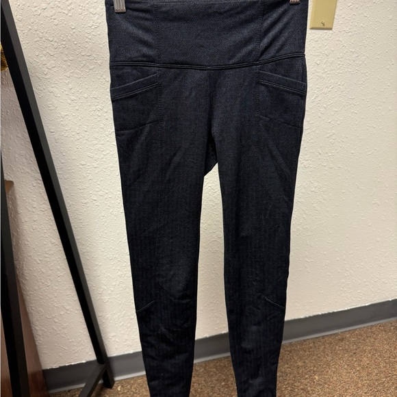 Athleta Leggings - Picture 1 of 3